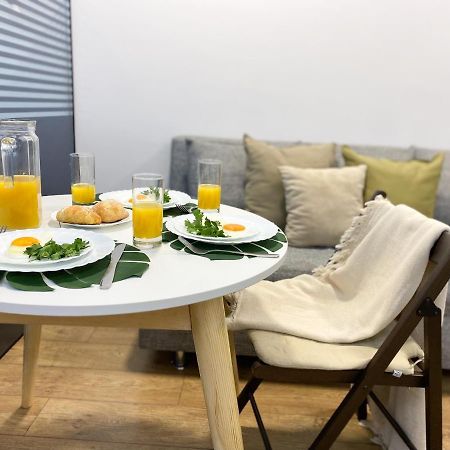 Студия В Стиле Loft В Центре Города الماتي المظهر الخارجي الصورة