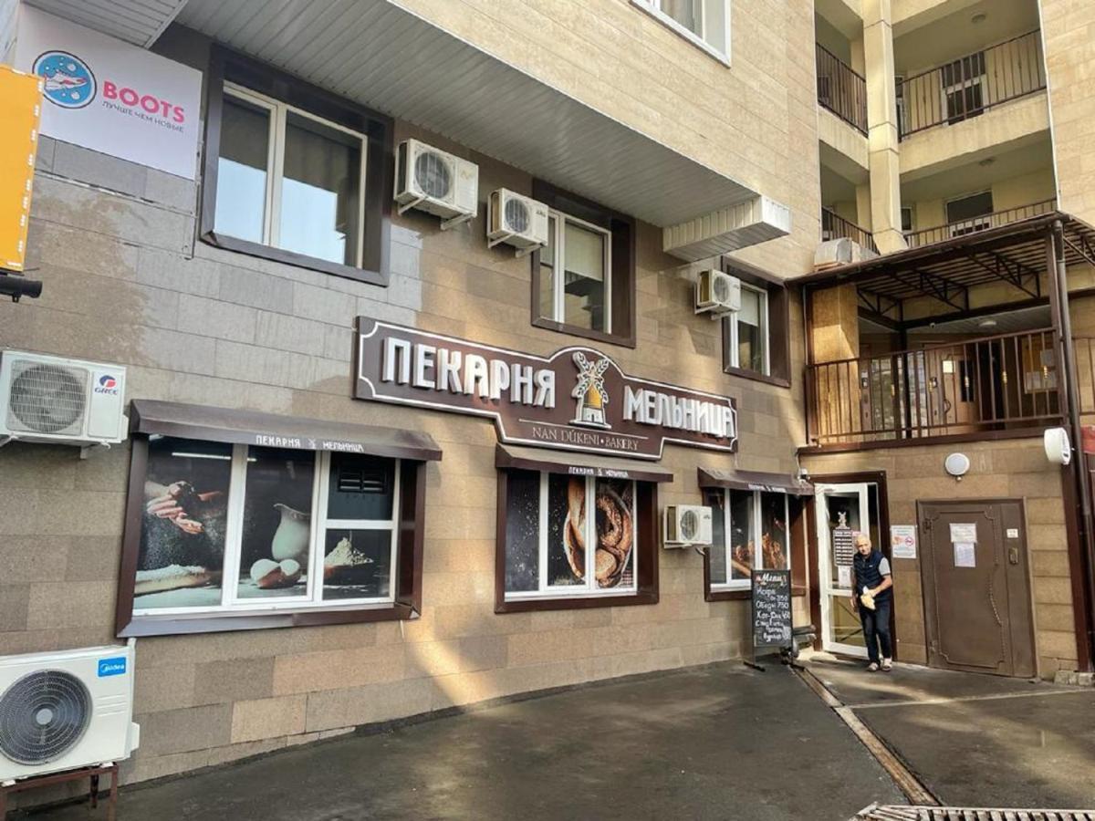 Студия В Стиле Loft В Центре Города الماتي المظهر الخارجي الصورة